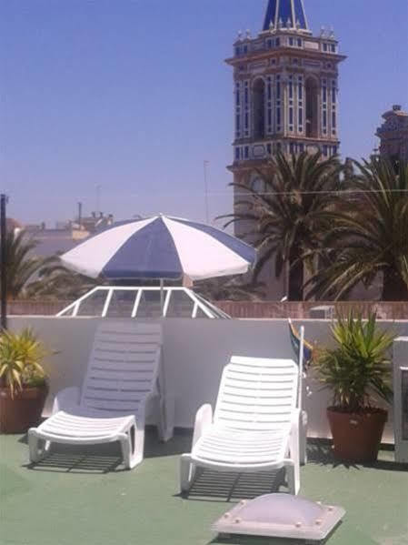 Hostal Gran Capitan Chipiona Exterior photo